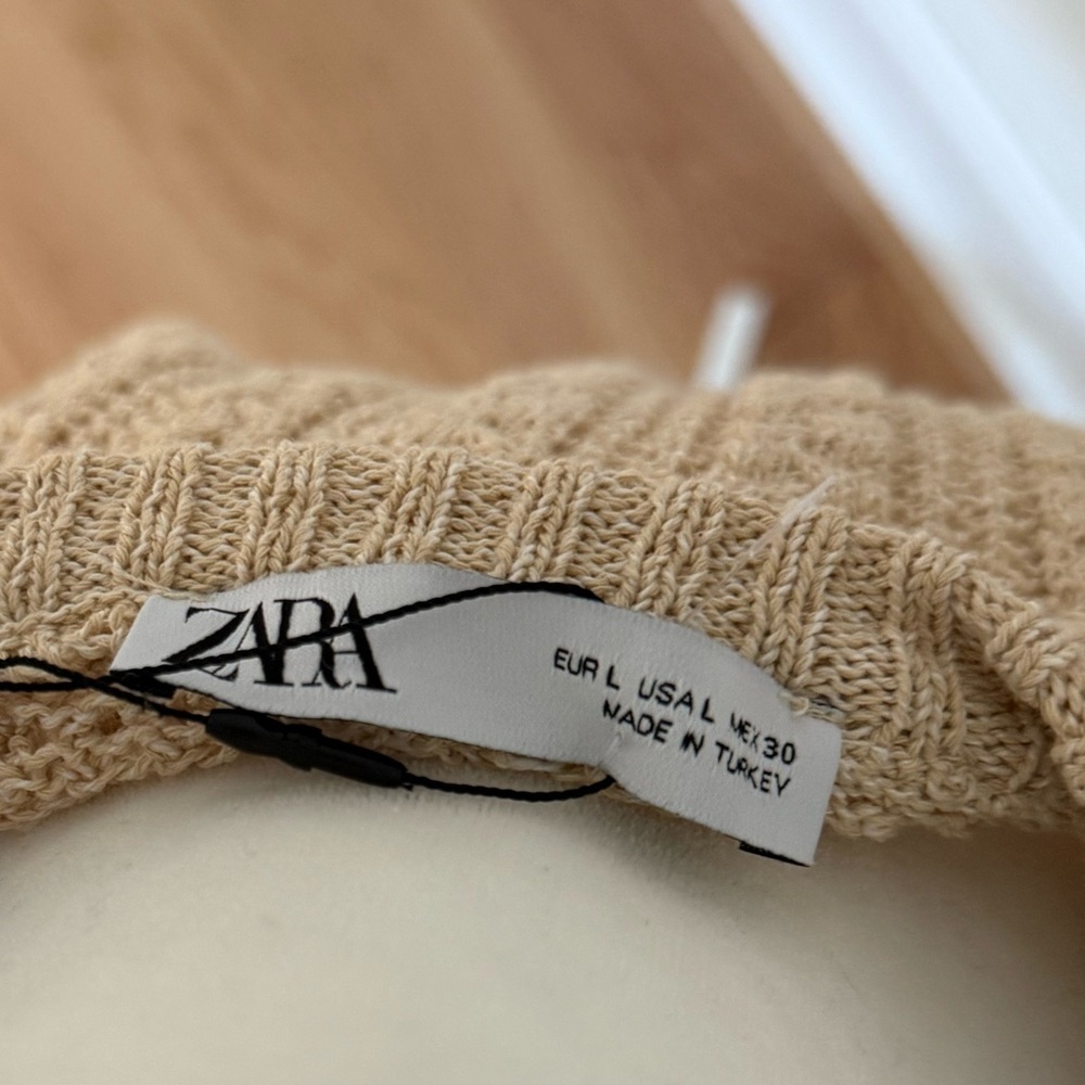 Zara Classic Tan Cable Knit Sweater Size Large - Picture 9 of 10